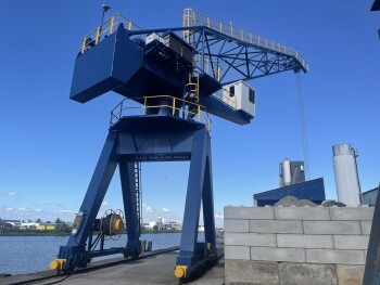Gebruikte bouwmachine Figee Harbour Crane Kraan